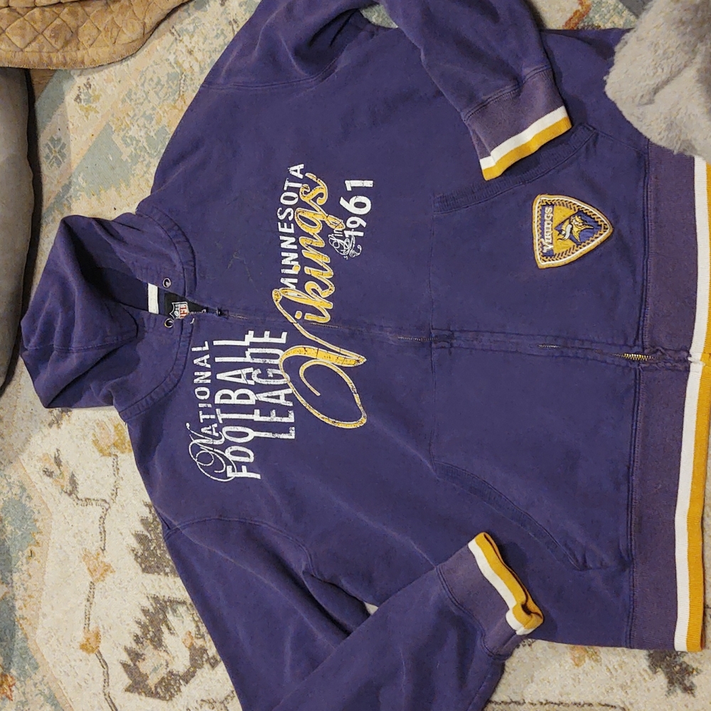 Vikings zip up hoodie